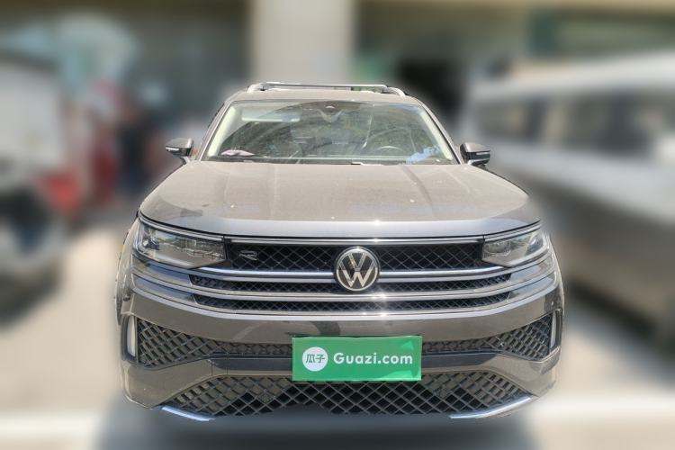 Used Volkswagen Tavendor 2024 380TSI All-Wheel Drive R-Line Cruise Edition Front