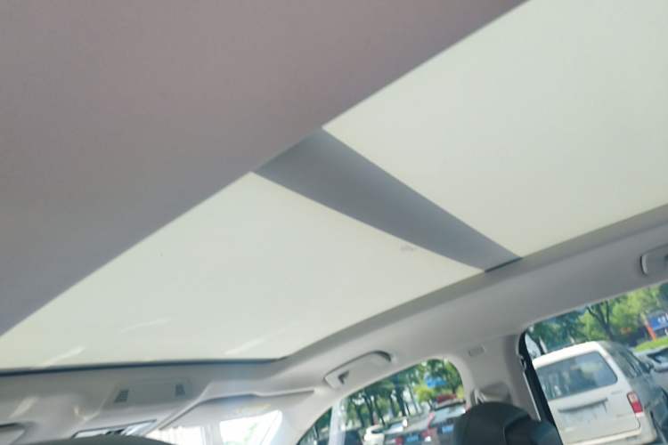 Used Volkswagen Tavendor 2024 380TSI All-Wheel-Drive R-Line Ambition Edition Headliner