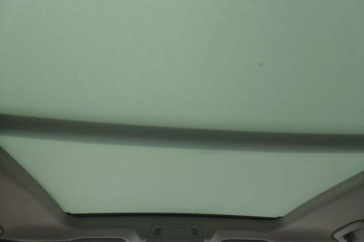 Used Volkswagen Tavendor 2024 380TSI All-Wheel Drive R-Line Cruise Edition Headliner