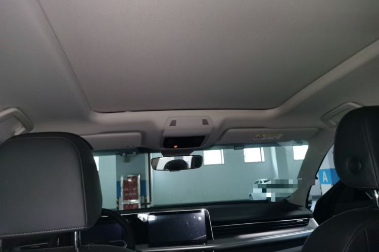 Used Volkswagen Tavendor 2024 330TSI Luxury Touring Edition Headliner