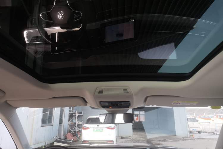 Used Volkswagen Tavendor 2024 380TSI All-Wheel-Drive R-Line Cruise Premium Edition Headliner