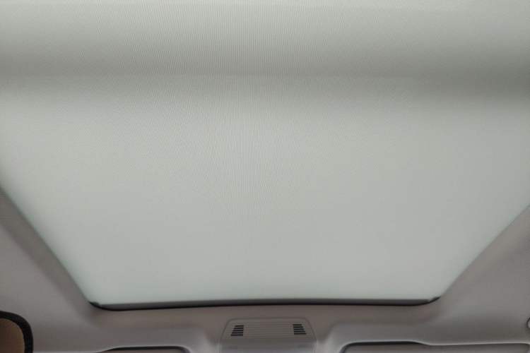 Used Volkswagen Tavendor 2024 330TSI Luxury Touring - All-Inclusive Edition Headliner