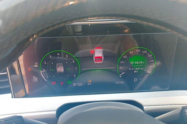 Used Volkswagen Tavendor 2024 380TSI All-Wheel-Drive R-Line Ambition Edition Instrument Cluster