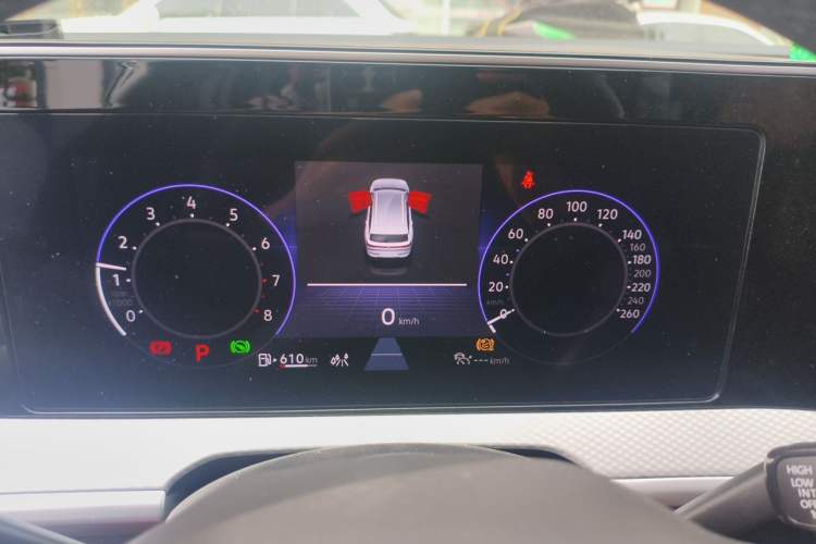 Used Volkswagen Tavendor 2024 Facelifted 380TSI All-Wheel Drive R-Line Cruise Premium Edition Instrument Cluster