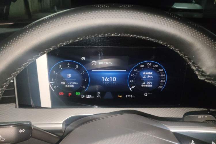 Used Volkswagen Tavendor 2024 Facelifted 380TSI All-Wheel Drive R-Line Cruise Premium Edition Instrument Cluster