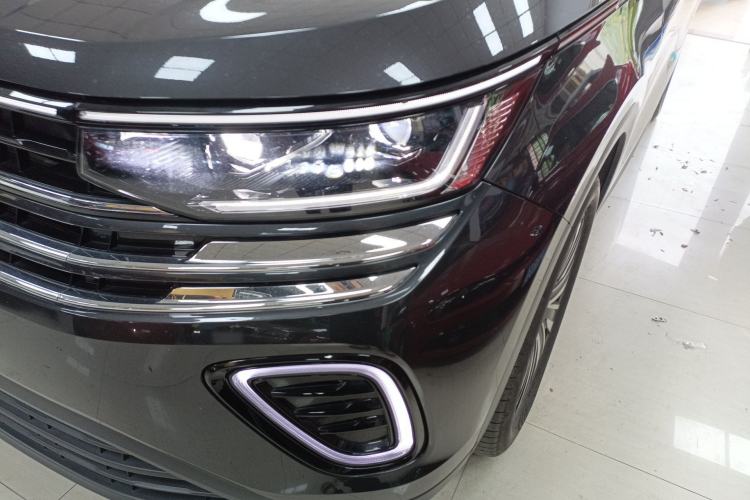Used Volkswagen Tavendor 2024 330TSI Luxury Touring - All-Inclusive Edition Left Front Headlight