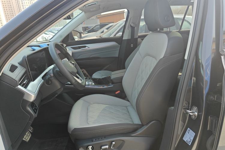 Used Volkswagen Tavendor 2024 Facelifted 380TSI All-Wheel Drive R-Line Cruise Premium Edition Left Front Seat