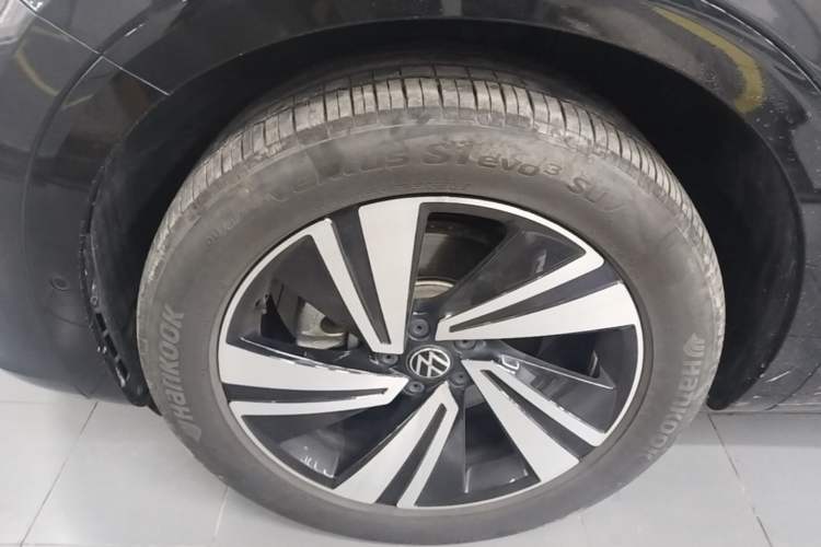 Used Volkswagen Tavendor 2024 380TSI All-Wheel-Drive R-Line Cruise Premium Edition Left Front Wheel Hub