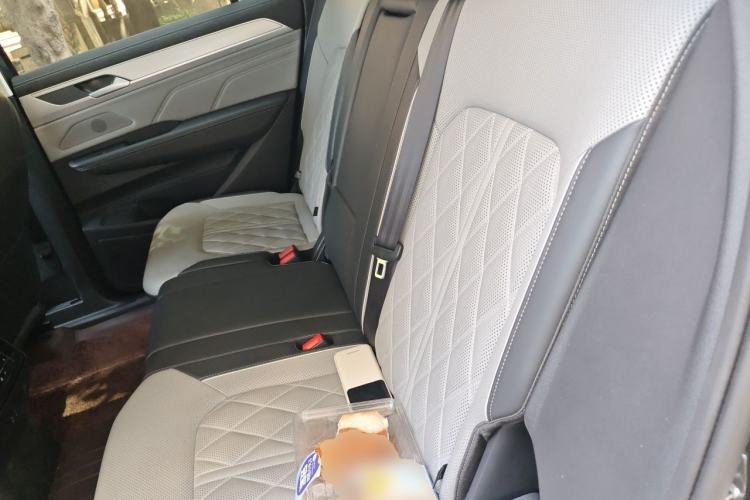 Used Volkswagen Tavendor 2024 380TSI All-Wheel Drive R-Line Cruise Edition Left Rear Seat