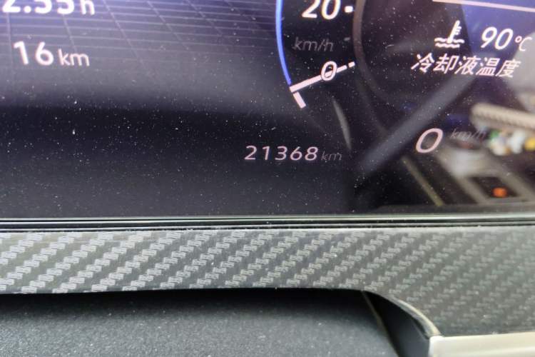 Used Volkswagen Tavendor 2024 380TSI All-Wheel Drive R-Line Cruise Edition Odometer Close Up