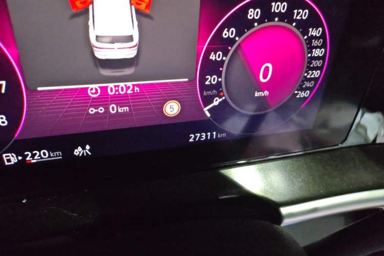 Used Volkswagen Tavendor 2024 380TSI All-Wheel Drive R-Line Cruise Edition Odometer Close Up