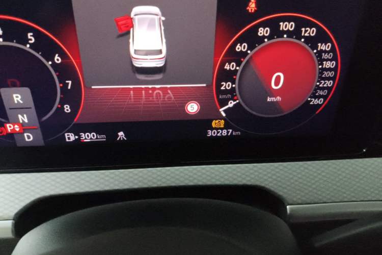 Used Volkswagen Tavendor 2024 380TSI All-Wheel-Drive R-Line Ambition Edition Odometer Close Up