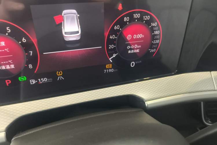 Used Volkswagen Tavendor 2024 380TSI All-Wheel-Drive R-Line Cruise Premium Edition Odometer Close Up