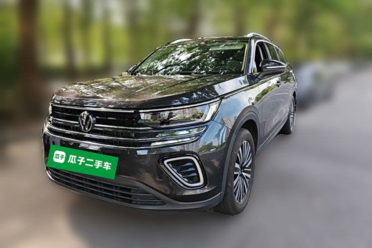 Volkswagen Tavendor 2024 330TSI Luxury Touring - All-Inclusive Edition