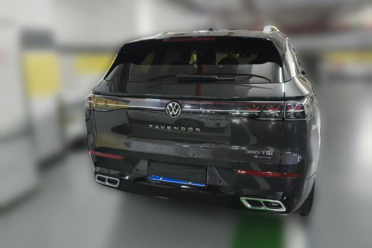 Used Volkswagen Tavendor 2024 380TSI All-Wheel-Drive R-Line Ambition Edition Rear