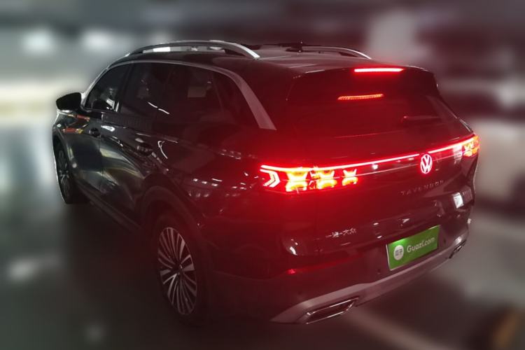 Used Volkswagen Tavendor 2024 330TSI Luxury Touring Edition Rear Left 45 Deg