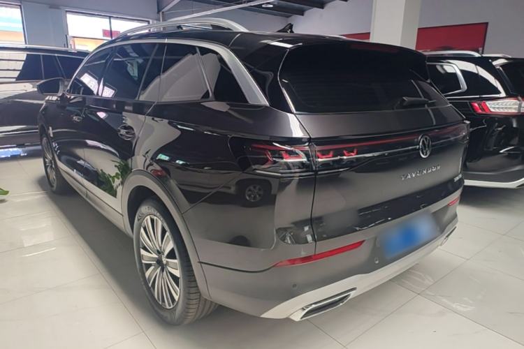 Used Volkswagen Tavendor 2024 330TSI Luxury Touring - All-Inclusive Edition Rear Left 45 Deg