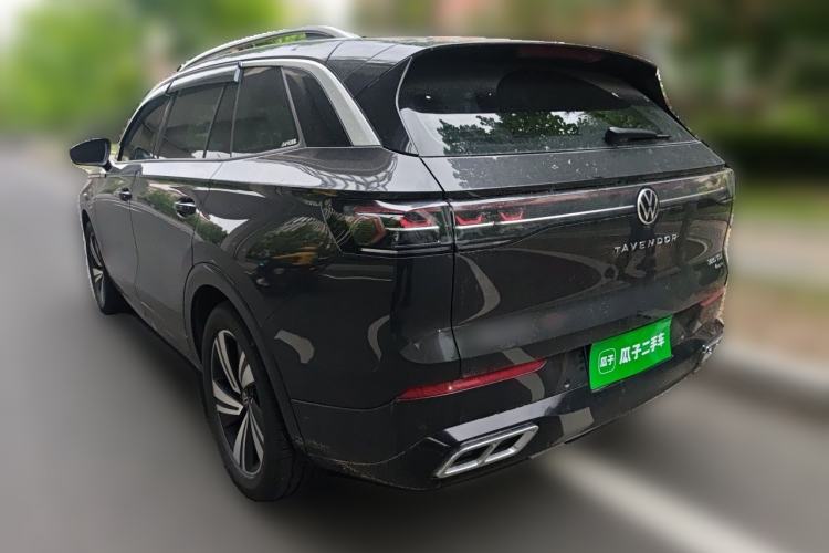 Used Volkswagen Tavendor 2024 380TSI All-Wheel-Drive R-Line Cruise Premium Edition Rear Left 45 Deg