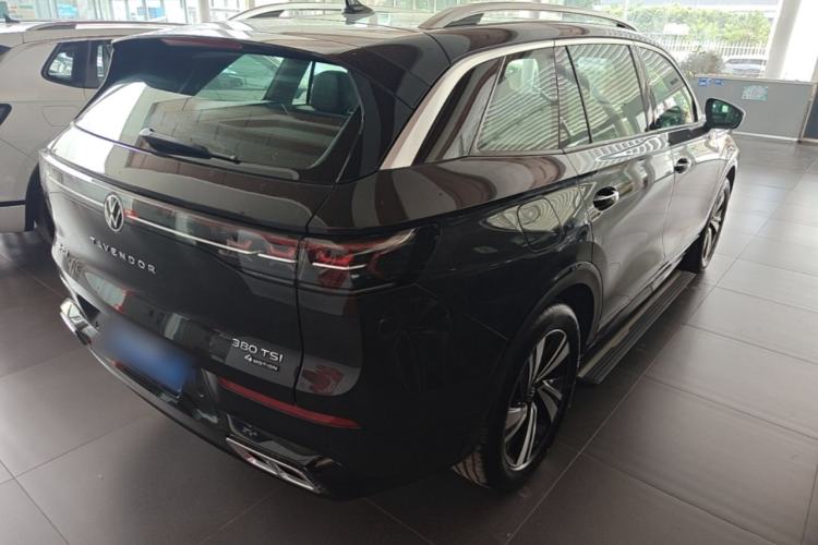 Used Volkswagen Tavendor 2024 380TSI All-Wheel Drive R-Line Cruise Edition Rear Right 45 Deg