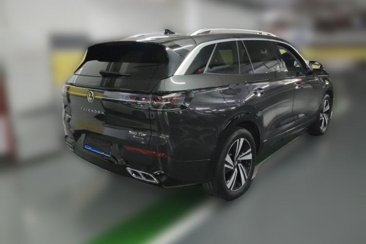 Used Volkswagen Tavendor 2024 380TSI All-Wheel-Drive R-Line Ambition Edition Rear Right 45 Deg