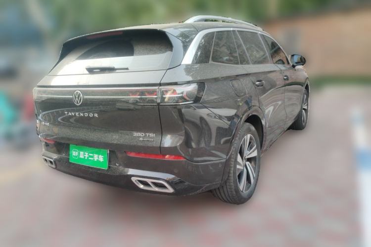 Used Volkswagen Tavendor 2024 380TSI All-Wheel Drive R-Line Cruise Edition Rear Right 45 Deg