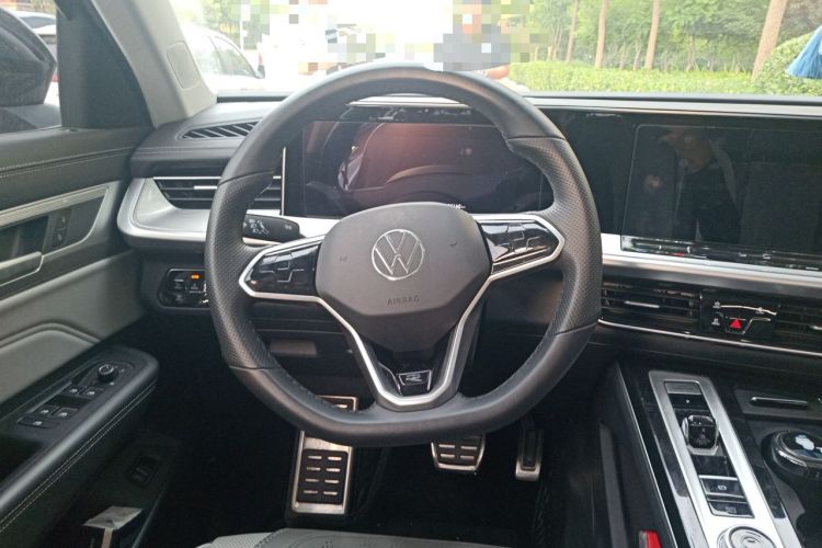 Used Volkswagen Tavendor 2024 380TSI All-Wheel Drive R-Line Cruise Edition Steering Wheel