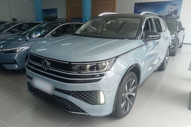 Used Volkswagen Tavendor 2024 380TSI All-Wheel-Drive R-Line Journey Shared Enjoyment Model