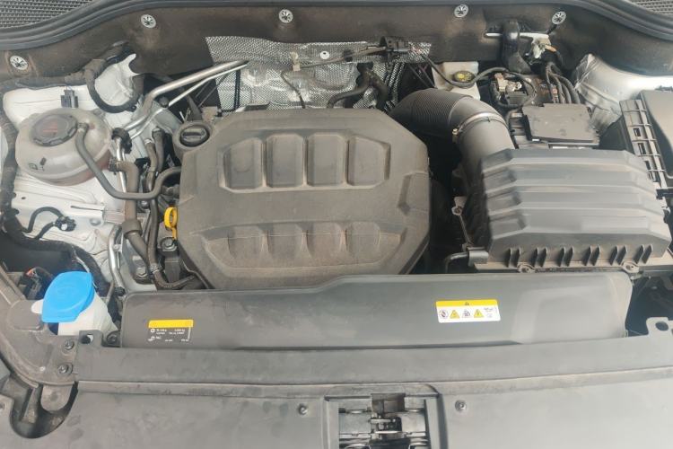 Used Volkswagen Tavendor 2024 380TSI All-Wheel-Drive R-Line Cruise Premium Edition Engine Bay