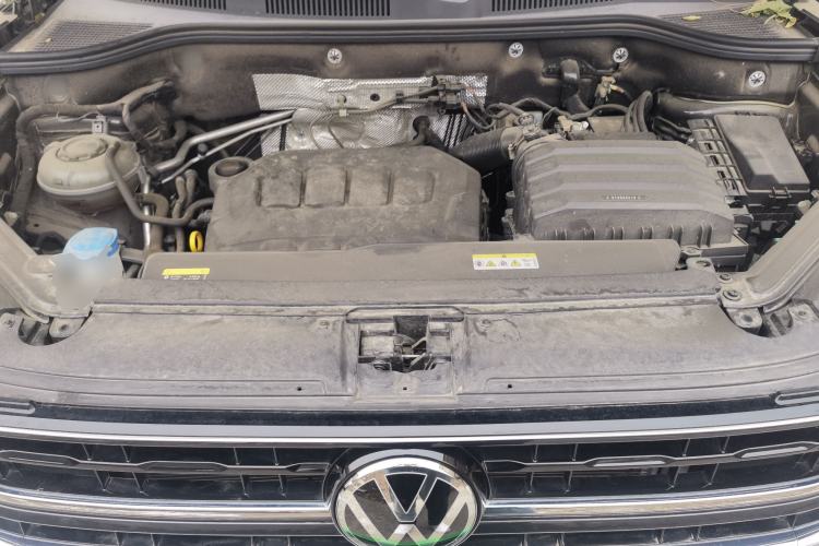 Used Volkswagen Tavendor 2024 330TSI Luxury Touring Edition Engine Bay