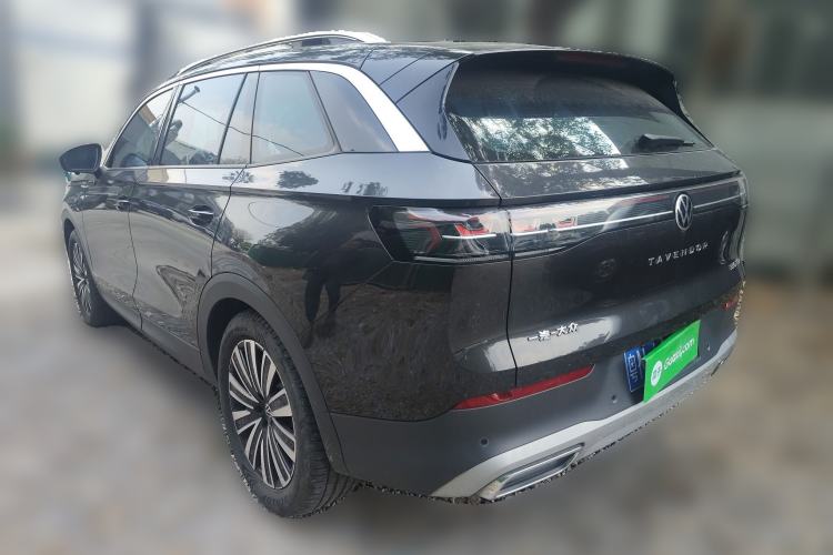 Used Volkswagen Tavendor 2024 330TSI Luxury Touring Edition Exterior 3