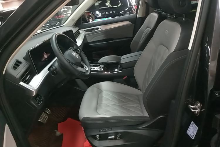 Used Volkswagen Tavendor 2024 380TSI All-Wheel Drive R-Line Cruise Edition Left Front Seat