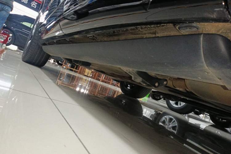 Used Volkswagen Tavendor 2024 380TSI All-Wheel Drive R-Line Cruise Edition Left Side Sill