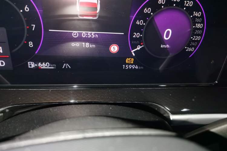 Used Volkswagen Tavendor 2024 380TSI All-Wheel-Drive R-Line Journey Shared Enjoyment Model Odometer Close Up