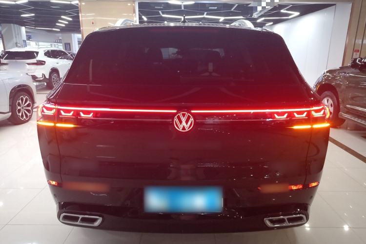 Used Volkswagen Tavendor 2024 380TSI All-Wheel Drive R-Line Cruise Edition Rear
