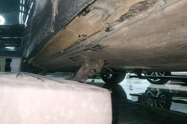 Used Volkswagen Tavendor 2024 380TSI All-Wheel Drive R-Line Cruise Edition Right Side Sill