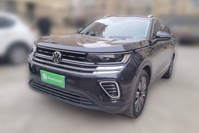 Used Volkswagen Tavendor 2024 330TSI Luxury Touring Edition