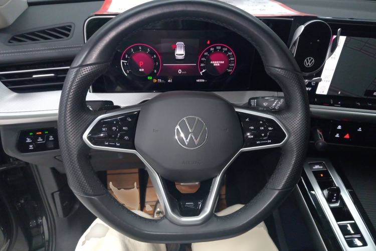 Used Volkswagen Tavendor 2024 380TSI All-Wheel Drive R-Line Cruise Edition Steering Wheel