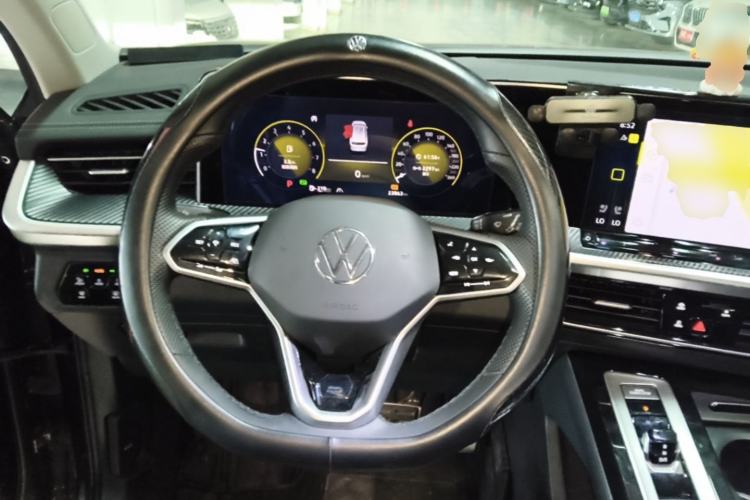 Used Volkswagen Tavendor 2024 380TSI All-Wheel Drive R-Line Cruise Edition Steering Wheel