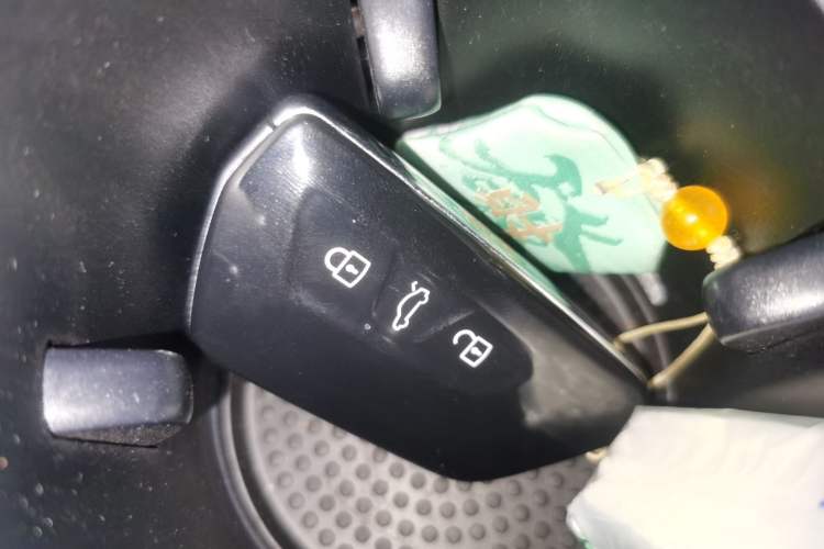 Used Volkswagen Tavendor 2024 380TSI All-Wheel-Drive R-Line Journey Shared Enjoyment Model Vehicle Key