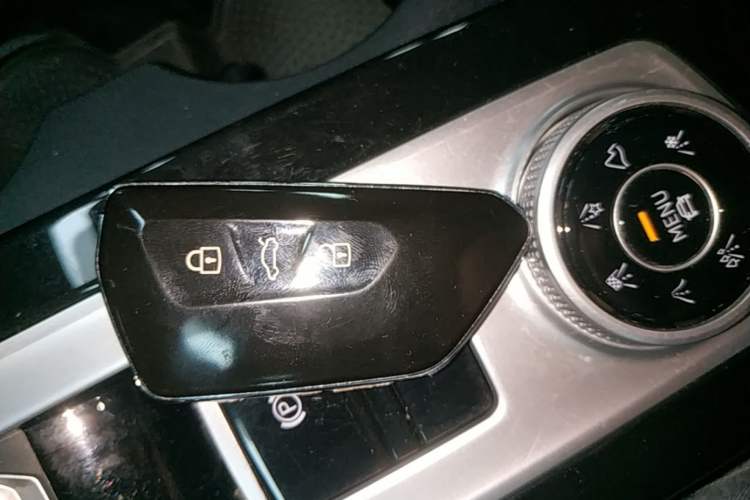 Used Volkswagen Tavendor 2024 380TSI All-Wheel Drive R-Line Cruise Edition Vehicle Key