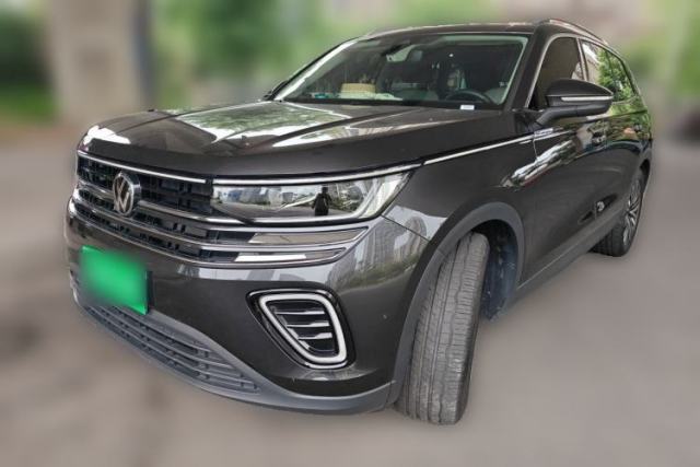 Used Volkswagen Tavendor 2024 330TSI Luxury Touring - All-Inclusive Edition