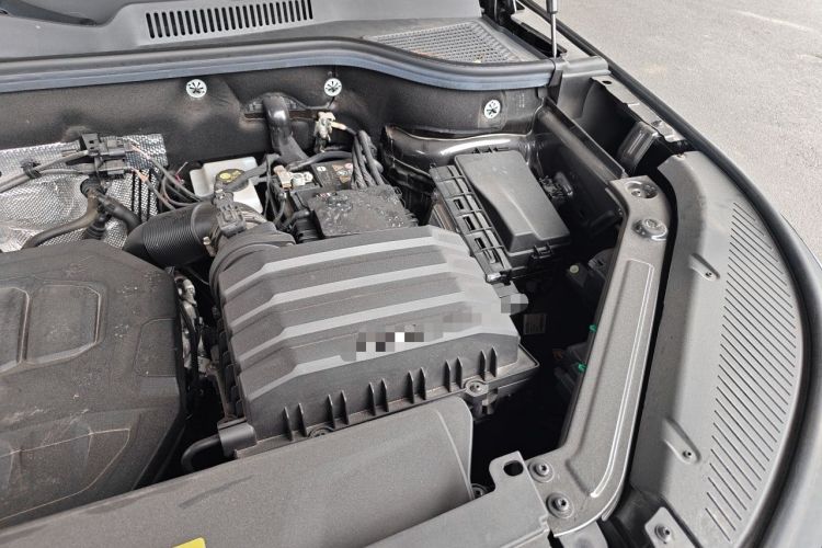 Used Volkswagen Tavendor 2024 330TSI Luxury Touring - All-Inclusive Edition Engine Bay Left
