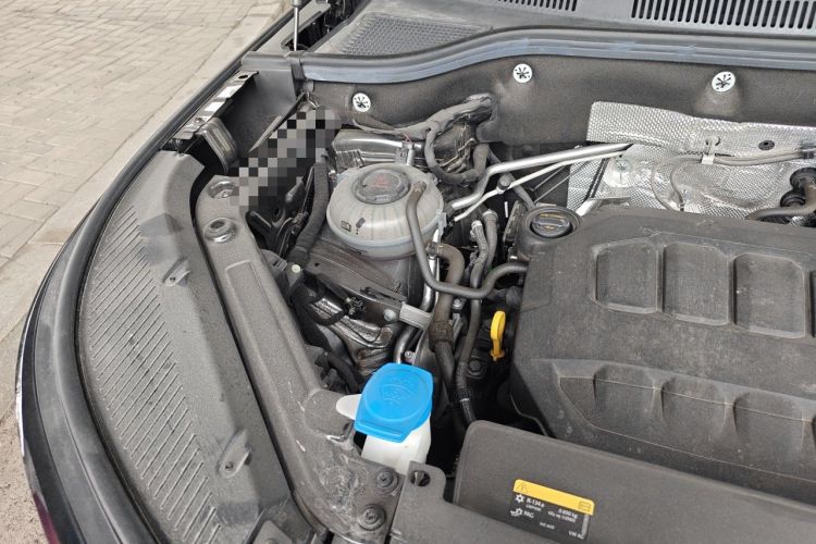 Used Volkswagen Tavendor 2024 330TSI Luxury Touring - All-Inclusive Edition Engine Bay Right