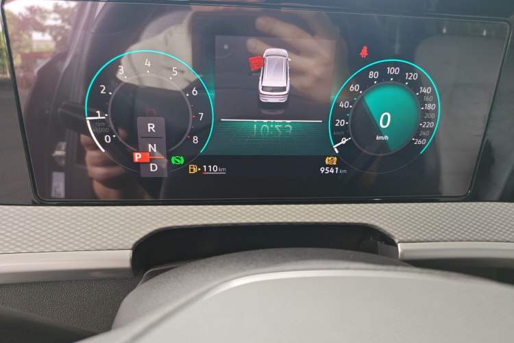 Used Volkswagen Tavendor 2024 330TSI Luxury Touring - All-Inclusive Edition Odometer Close Up