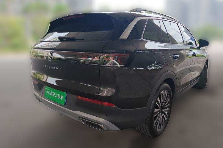 Used Volkswagen Tavendor 2024 330TSI Luxury Touring - All-Inclusive Edition Rear Right 45 Deg