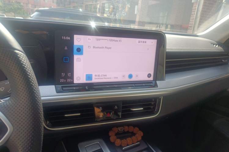 Used Volkswagen Tavendor 2024 380TSI All-Wheel-Drive R-Line Cruise Premium Edition Audio And AC Panel