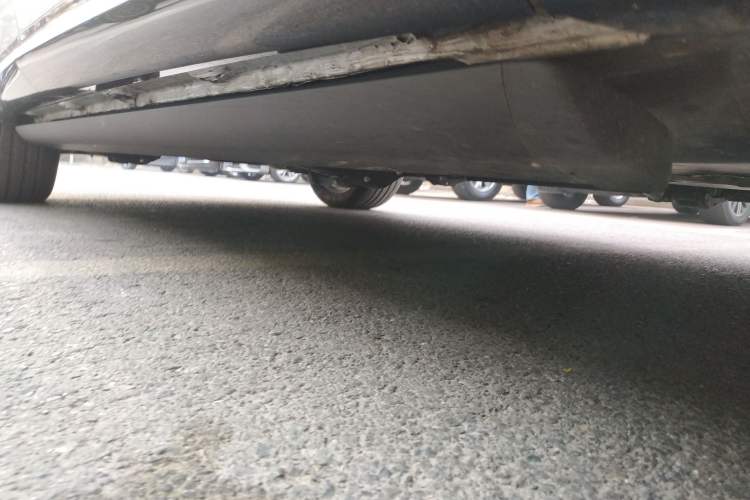 Used Volkswagen Tavendor 2024 380TSI All-Wheel Drive R-Line Cruise Edition Chassis Front Right