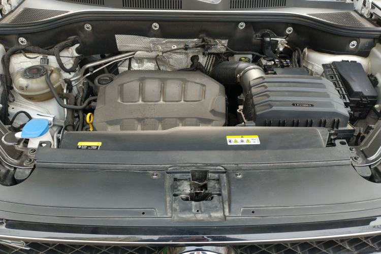 Used Volkswagen Tavendor 2024 380TSI All-Wheel Drive R-Line Cruise Edition Engine Bay