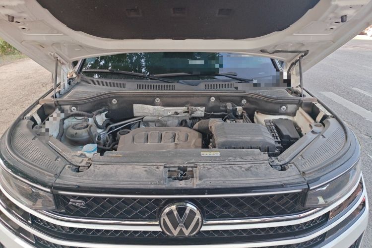Used Volkswagen Tavendor 2024 380TSI All-Wheel Drive R-Line Cruise Edition Engine Bay