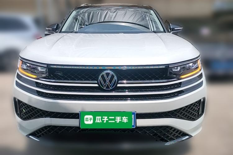 Used Volkswagen Tavendor 2024 Facelifted 380TSI All-Wheel Drive R-Line Cruise Premium Edition Front